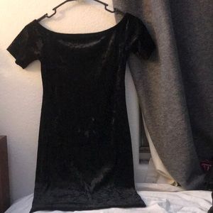 Forever 21 off the shoulder velvet body-con dress